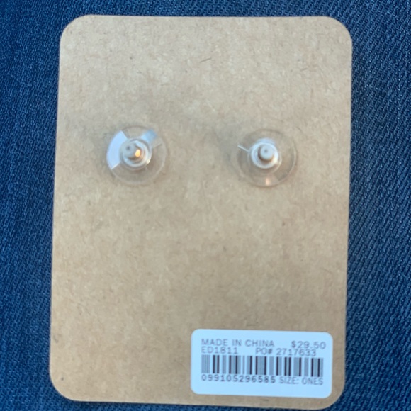 J.Crew NWT Snowflake stud earrings - Picture 4 of 4